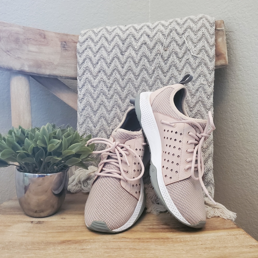 Sperry athletic shoes